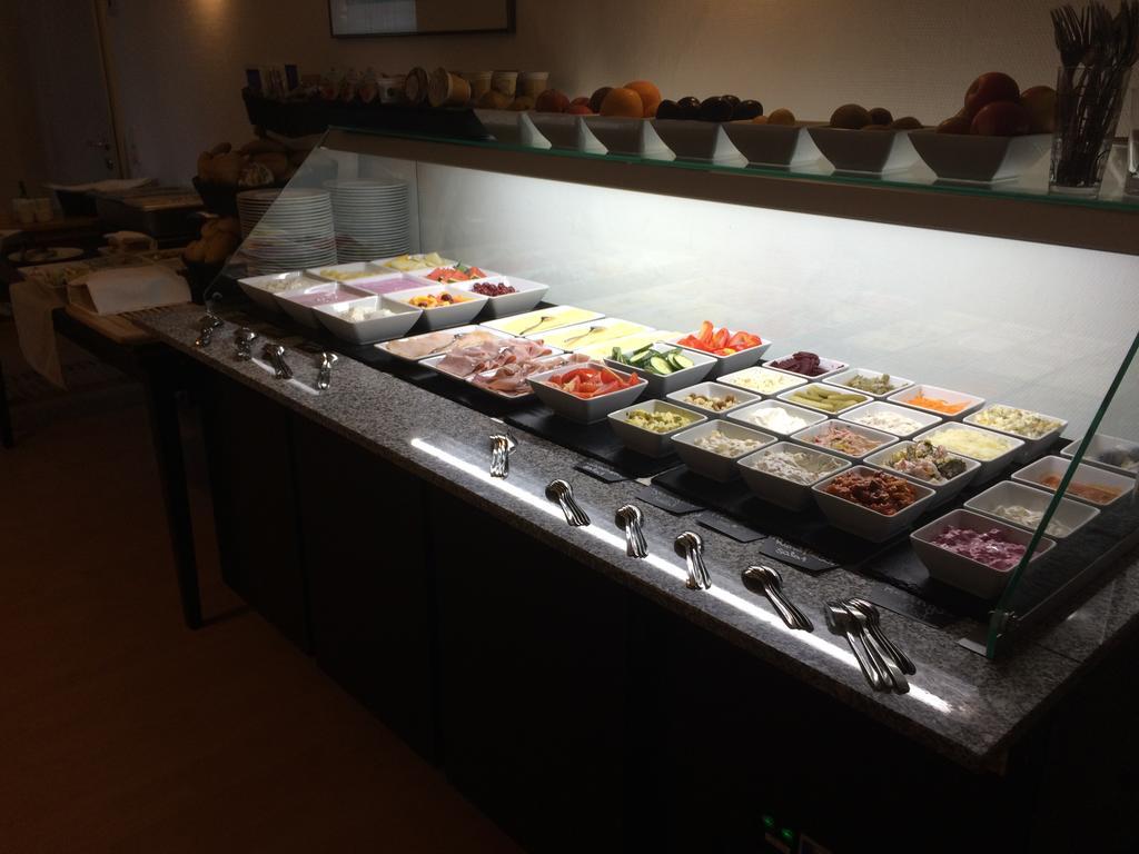 科拉尼克斯博格餐厅酒店 沃尔特斯多夫 外观 照片